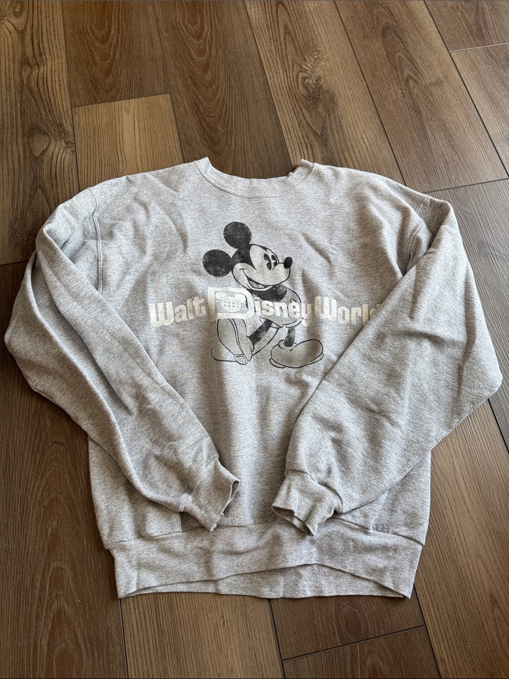 *Disney Gray Mickey Mouse Walt Disney World Crewneck Sweatshirt